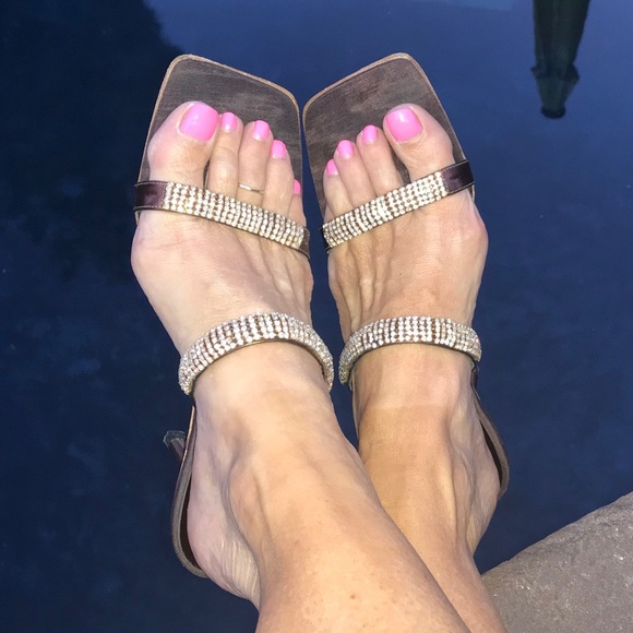 Giuseppe Zanotti Swarovski Embellished Sandals (Host Pick) - Picture 4 of 8